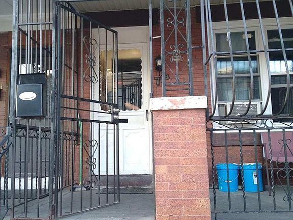 2nd image of 713 E Ontario St