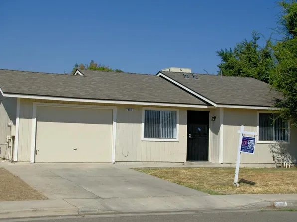 856 Laker Ln, Fowler, CA 93625