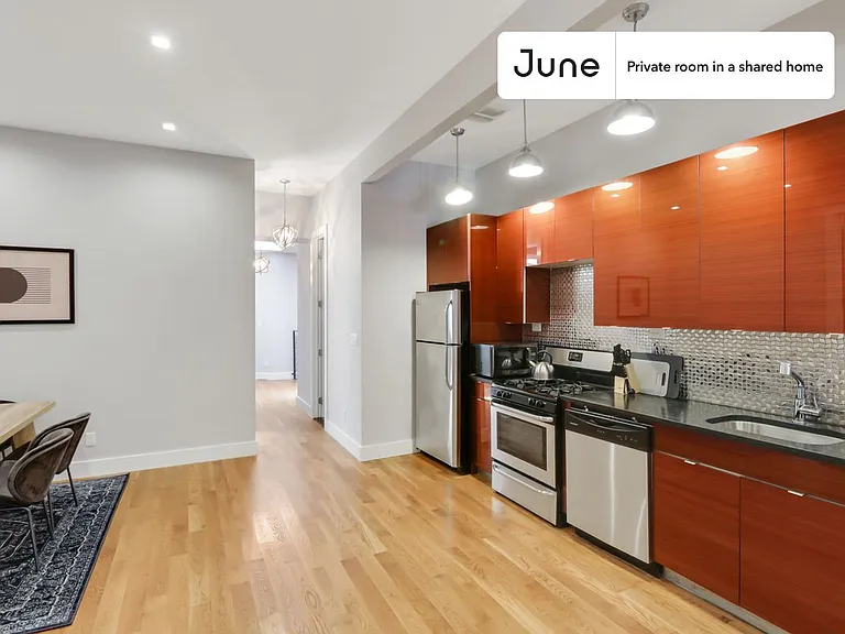 1226 Bedford Ave #E — Photo 16