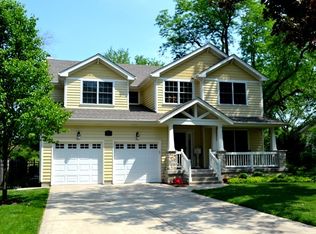 317 E Hawthorne Blvd, Wheaton, IL