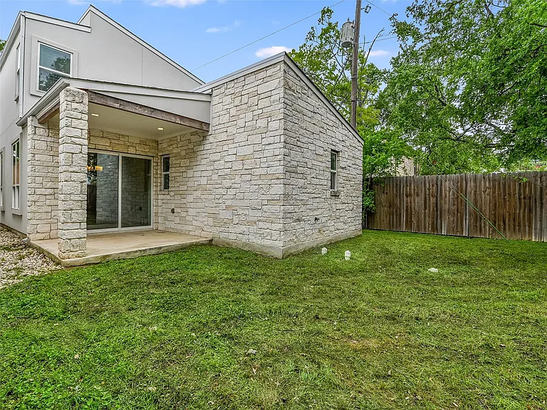 8518 Fathom Cir #114 — Photo 30