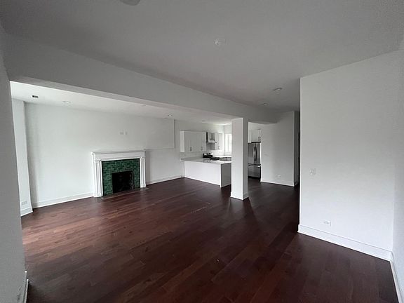 5th image of 4924 S King Dr #3