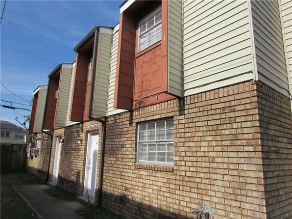 50 Carriage Ln #D