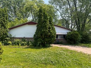 6902 Sally Ct, Flint, MI 48505