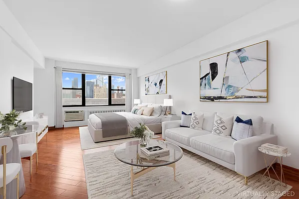 Rented by Compass | media 19