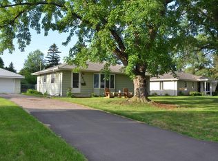 1812 Haeg Dr, Bloomington, MN 55431
