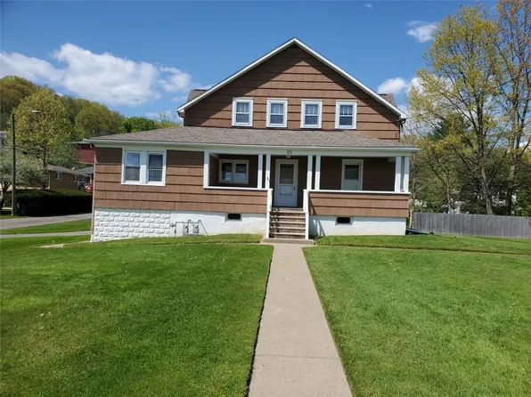 25 Miriam St, Johnson City, NY 13790