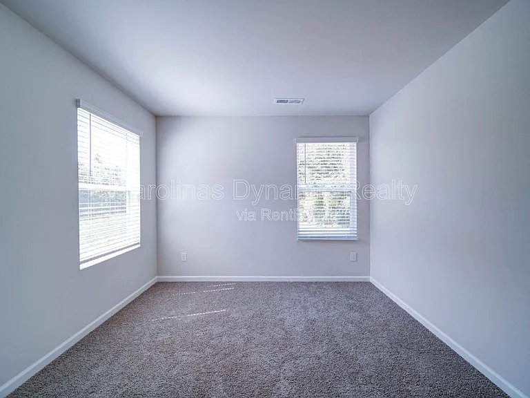 914 S Battleground Ave #4 — Photo 25