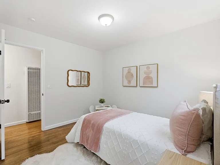 448 Waddington Ave — Photo 7