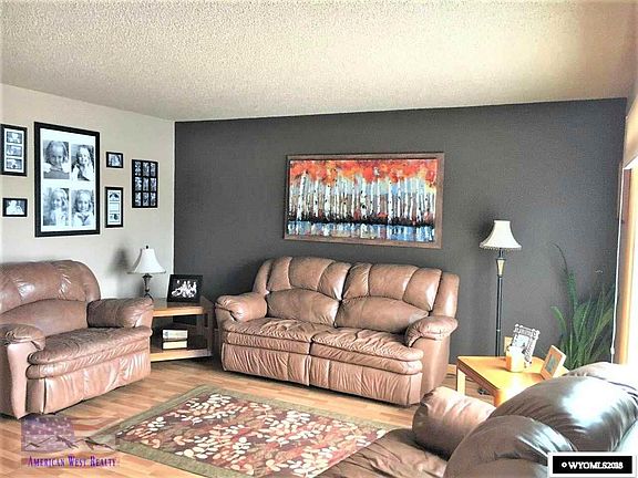 3rd image of 1147 Mesa Ct