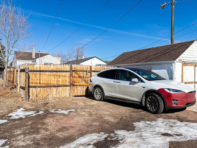 alley axcess parking out back. tesla not included
