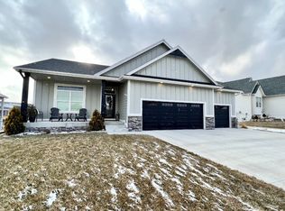 2714 NW Boulder Ridge Rd, Ankeny, IA 50023