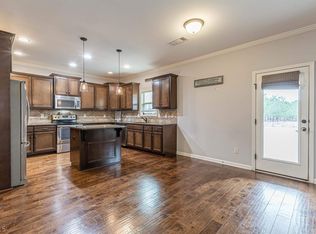 83 Rockhouse Rdg, Senoia, GA 30276