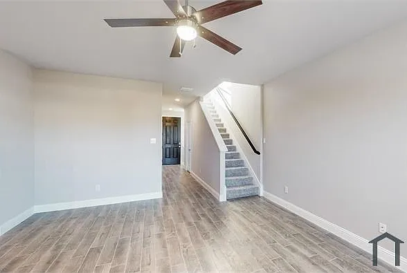 716 Portina Dr — Photo 5