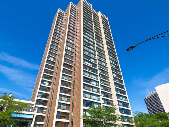 1850 N Clark St APT 2206, Chicago, IL 60614