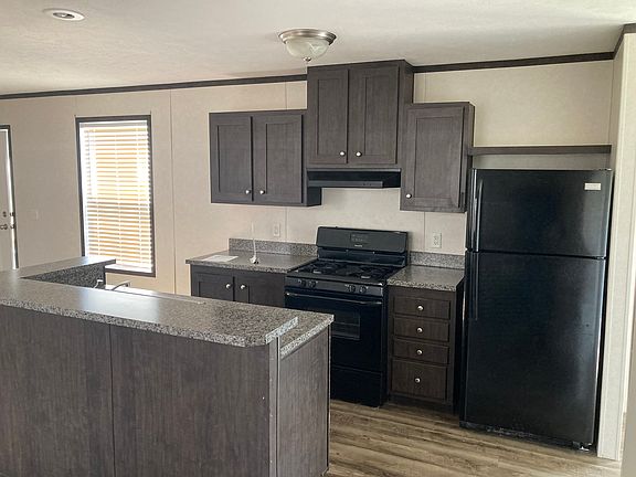 5th image of 41275 Old Michigan Ave #125