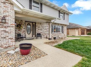 1704 Meadow Ln, Edwardsville, IL 62025
