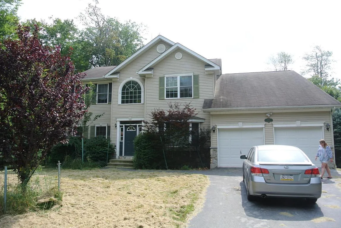 5092 Seneca Way photo 1