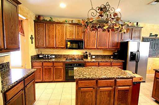 5th image of 220 Red Bluff Dr