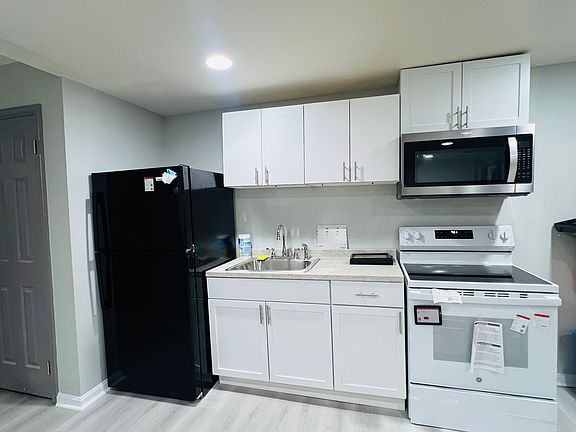 4th image of 7842 Painted Daisy Dr