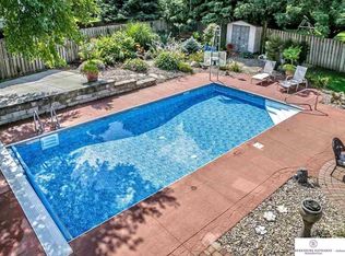 1527 N 143rd Cir, Omaha, NE 68154