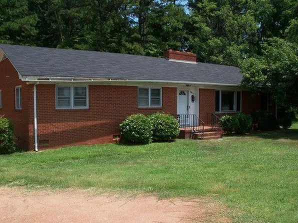 3034 N Sharon Amity Rd, Charlotte, NC 28212