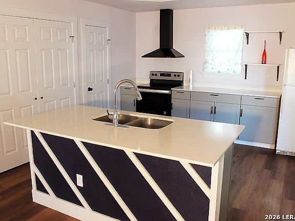 5th image of 1006 DIVISION AVE