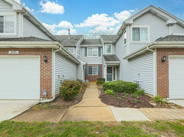 2745 Odlum Dr, Schaumburg, IL 60194