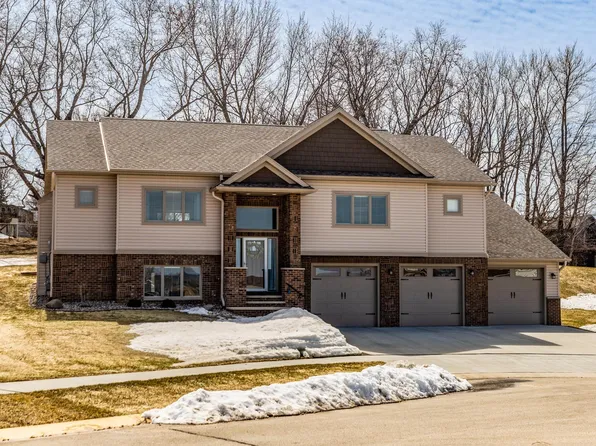 1240 Brookfield Ct NE, Byron, MN 55920