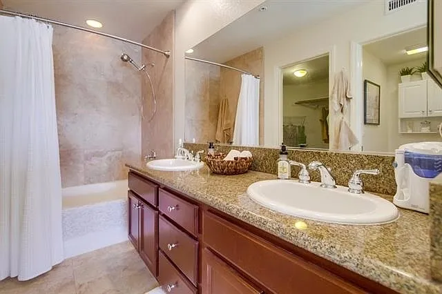 641 Chalcedony St — Photo 13