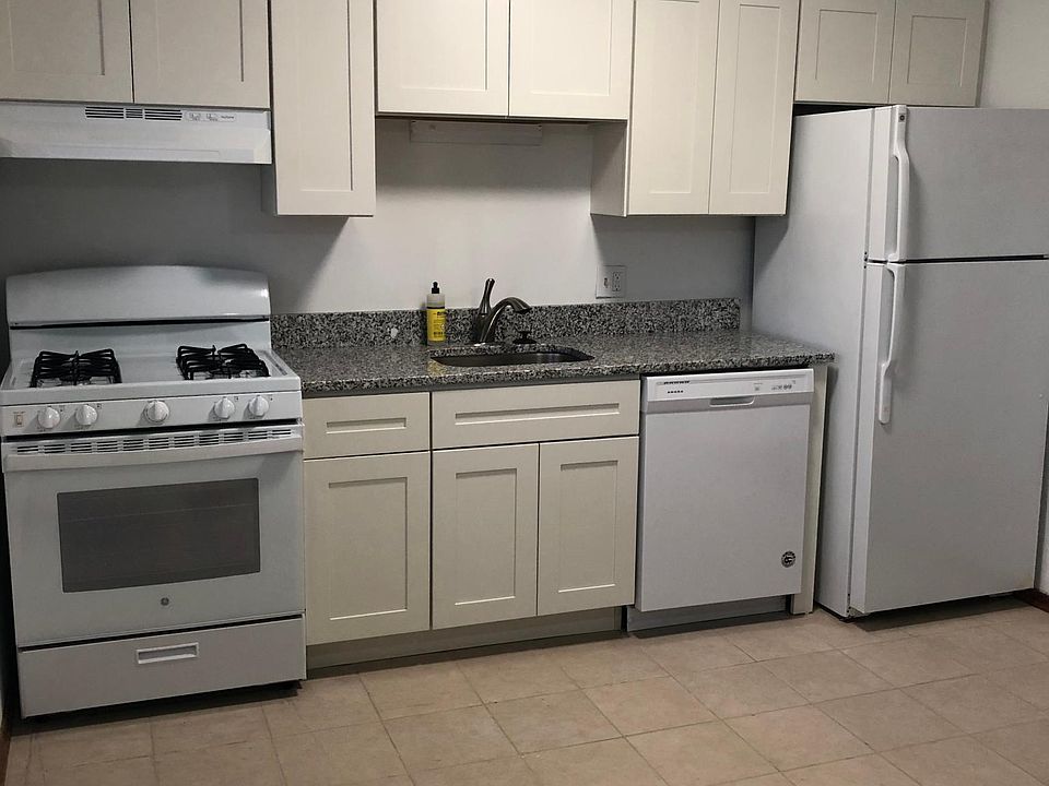 1st image of 1003 Taman Ct