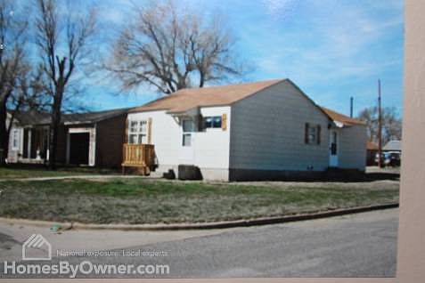 1st image of 902 S Wilhelm Ave