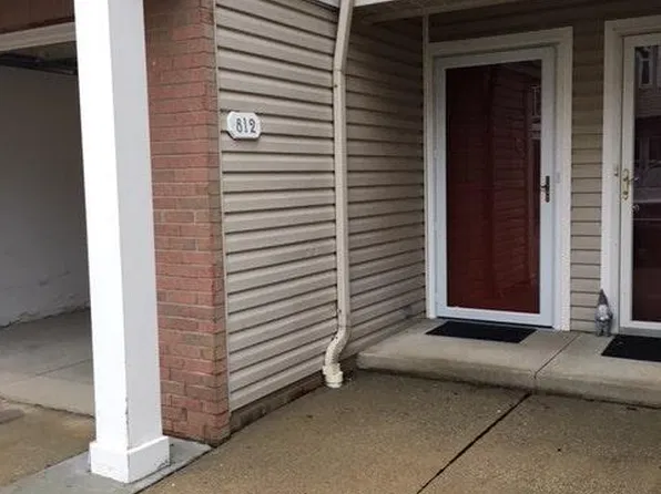 812 Tollis Pkwy, Broadview Heights, OH 44147