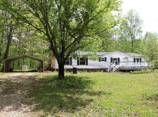 525 Tharpe Ln, Paris, TN 38242