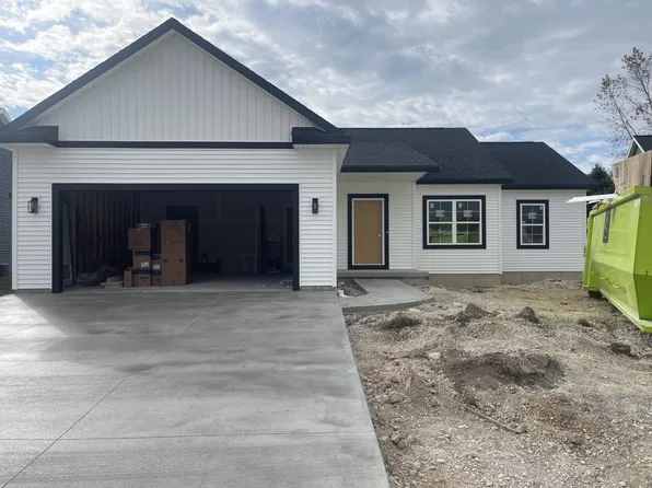 323 Allison WAY, Campbellsport, WI 53010