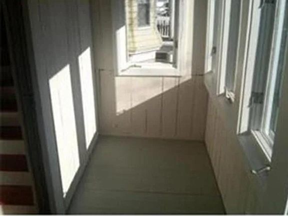 4th image of 64 Ashland St Floor 2