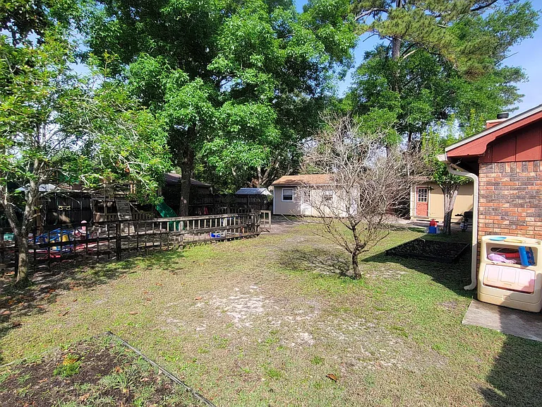 1731 Bayshore Dr — Photo 45