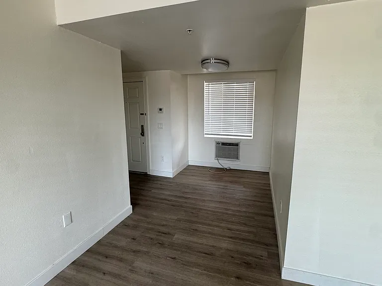 8732 Reading Ave #3 — Photo 10