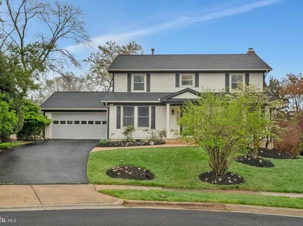 8505 Bethany Ct, Vienna, VA 22182