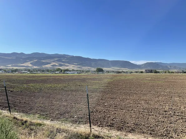 1064 E 5200 N, Enoch, UT 84721