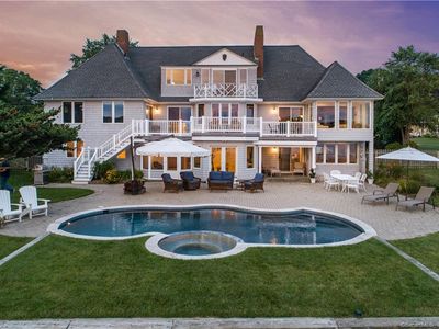 165 Neptune Dr, Groton, CT, 06340