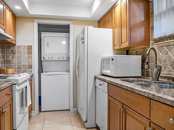 3rd image of 13334 Polo Club Road #238