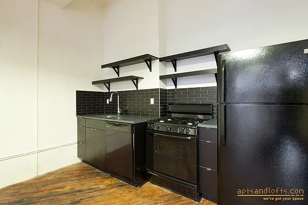 Rented by aptsandlofts.com | media 33