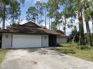 228 Willoughby Dr, Naples, FL 34110