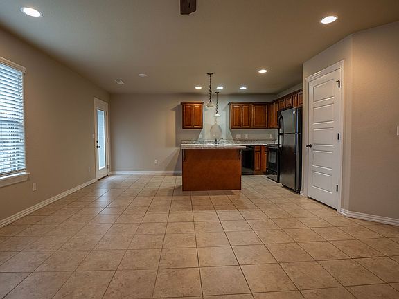 5th image of 841 Bonnie Scotland Dr