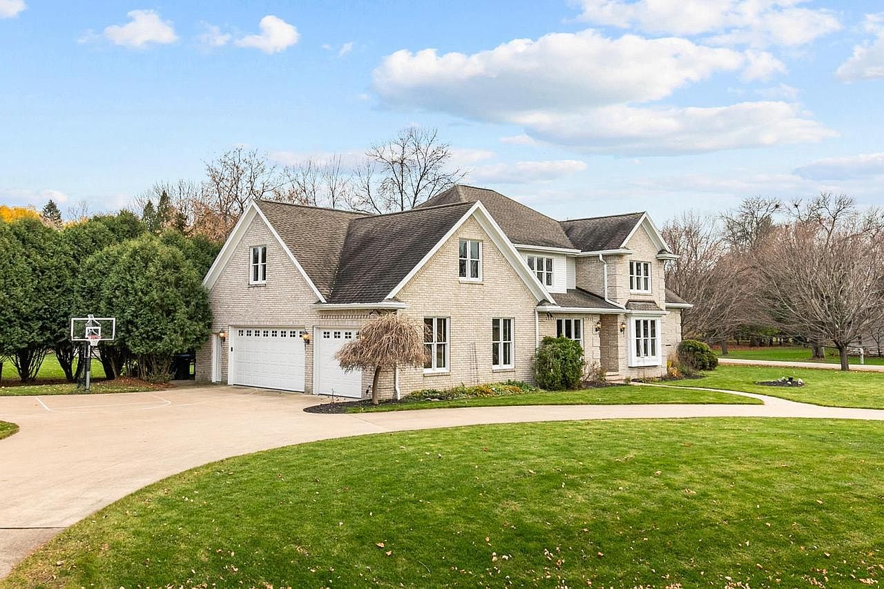 42 MEADOWBROOK COURT, Appleton, WI 54914 Zillow