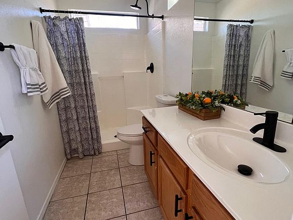 4th image of 4536 E Glenhaven Dr