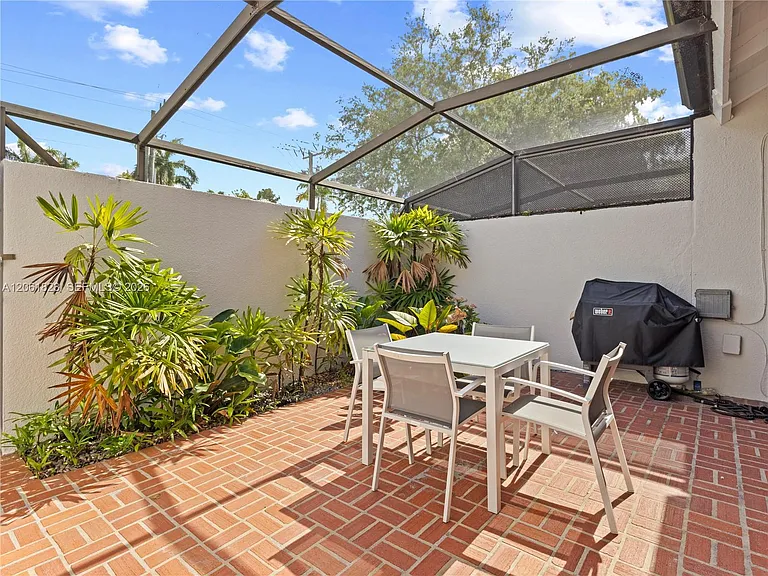 8133 SW 86th Ter — Photo 38