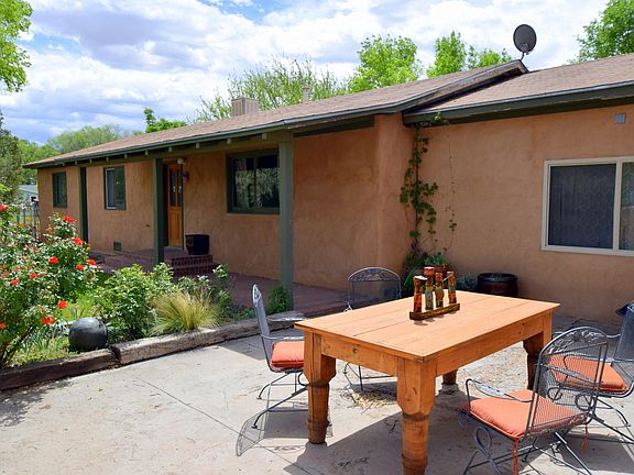 3rd image of 635 Esperanza Dr