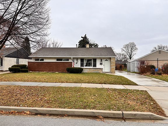2nd image of 1075 W Villa Dr